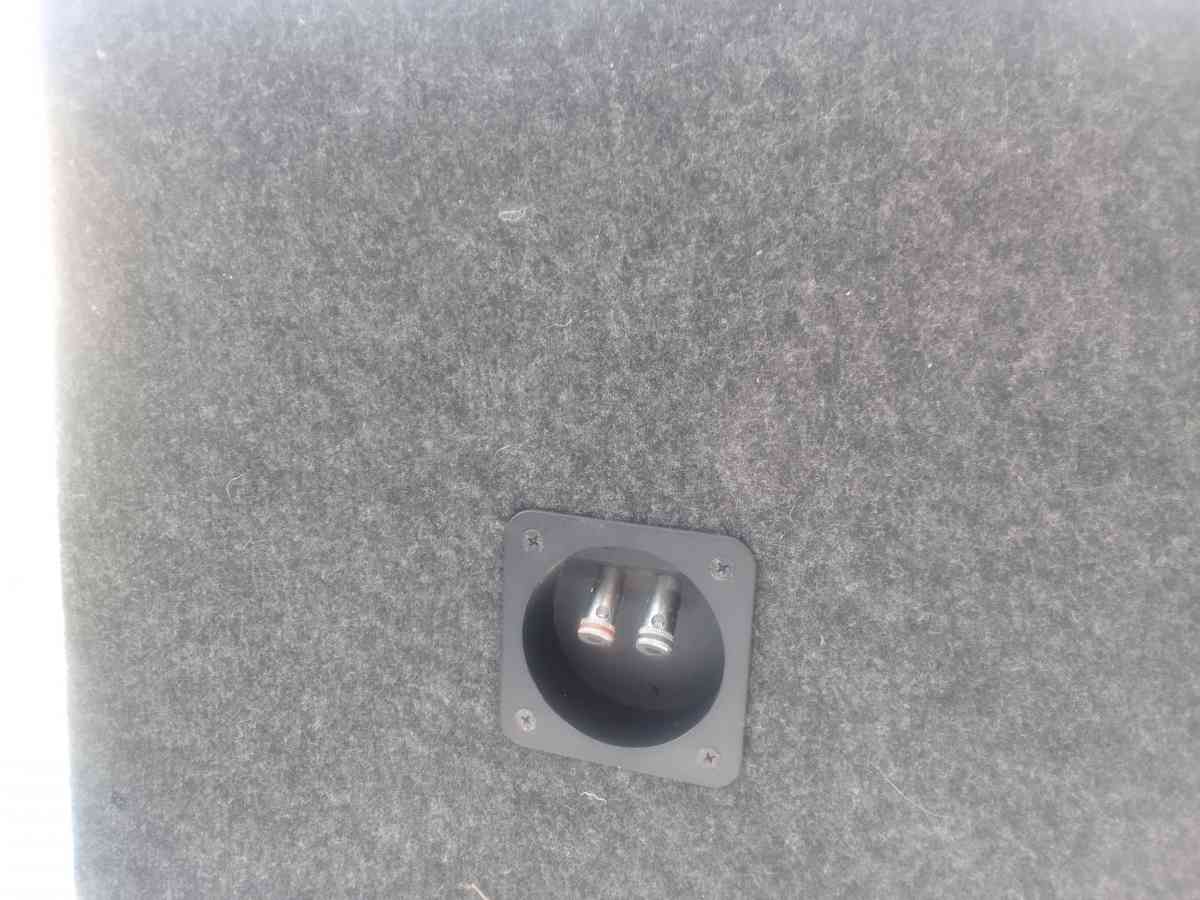 sony Xplod 1200 watt subwoofer speaker and cabinate . - Phillipsburg, New Jersey - FleaMarketBay