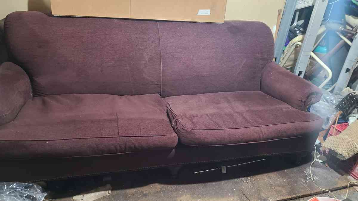 Charles stewart company sofa - Warren, New Jersey - FleaMarketBay