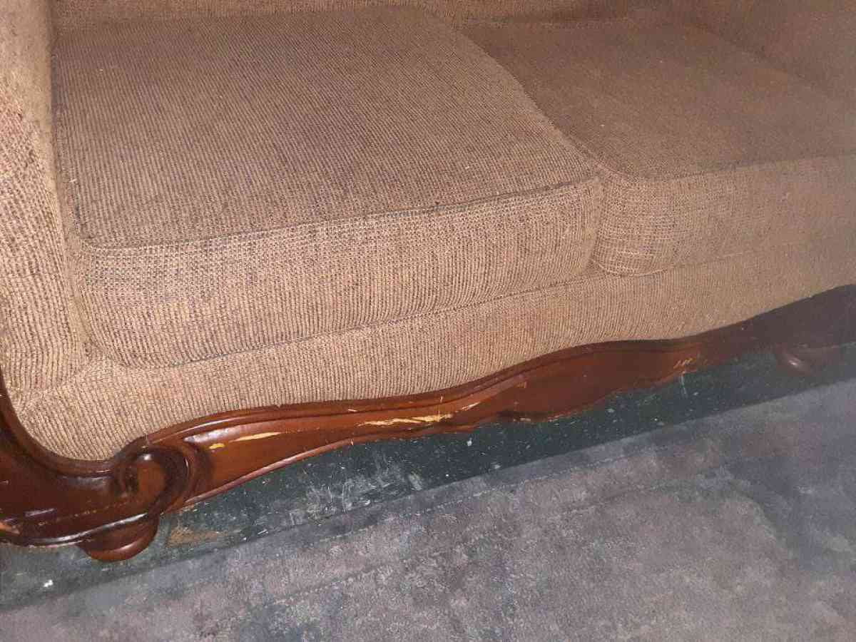 love seat - Fort Smith, Arkansas - FleaMarketBay