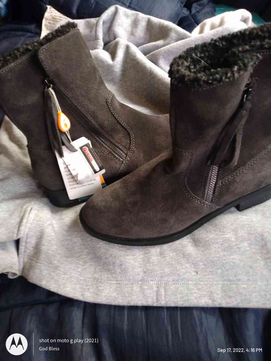 Sporto grey Suede Boots brand new - Yelm, Washington - FleaMarketBay