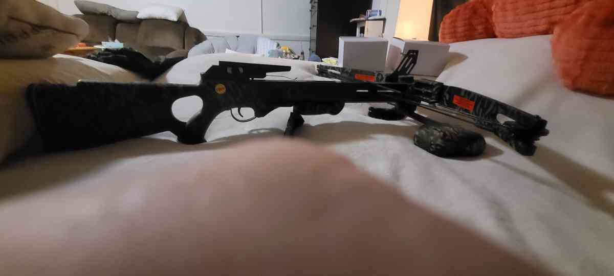 crossbow  and Arrows - Baltimore, Maryland - FleaMarketBay