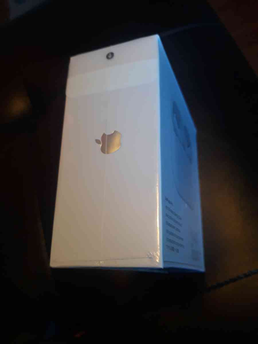 New (Sealed) Apple AirPod Pro with Wireless Charging Case - Advance, Indiana - FleaMarketBay