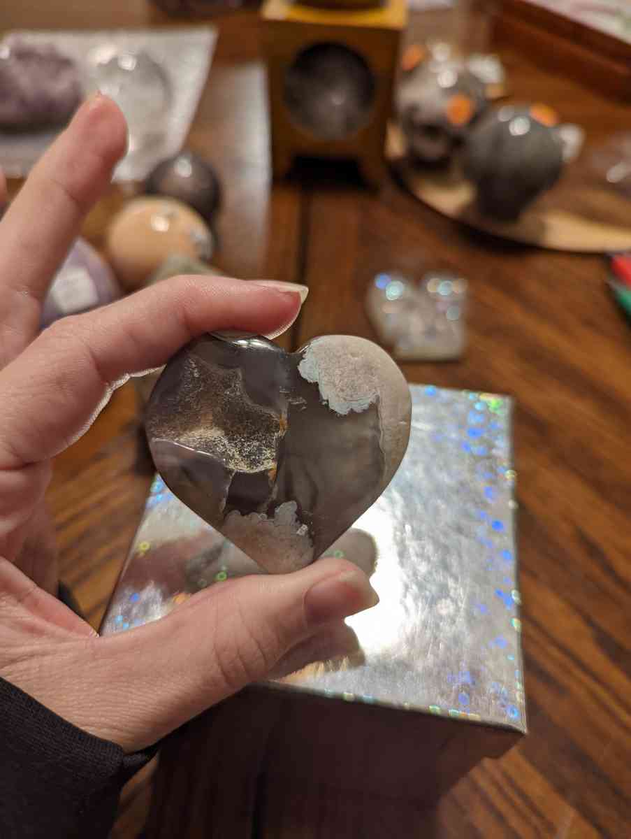Black Flower Agate With Druzy Pocket - Derwood, Maryland