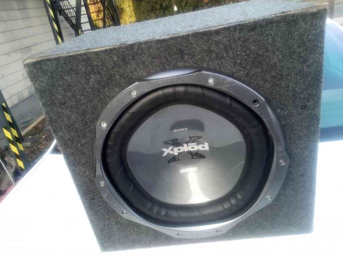 sony Xplod 1200 watt subwoofer speaker and cabinate . - Phillipsburg, New Jersey - FleaMarketBay
