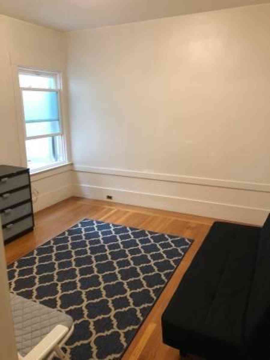 House For Rent - Sacramento, California - FleaMarketBay