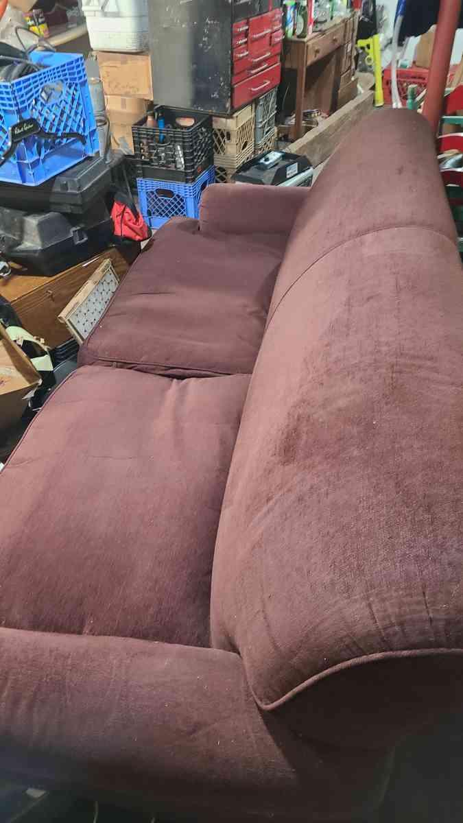 Charles stewart company sofa - Warren, New Jersey - FleaMarketBay