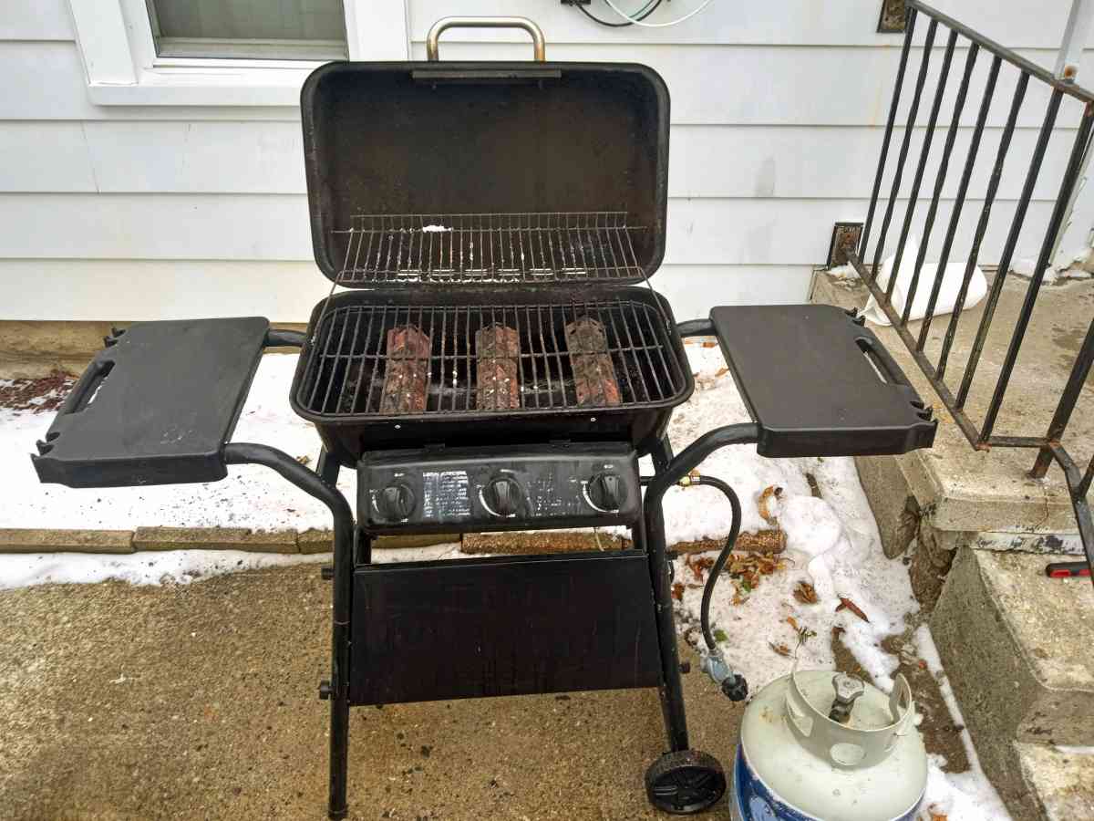 Electric Smoker Grill - Defiance, Ohio - FleaMarketBay