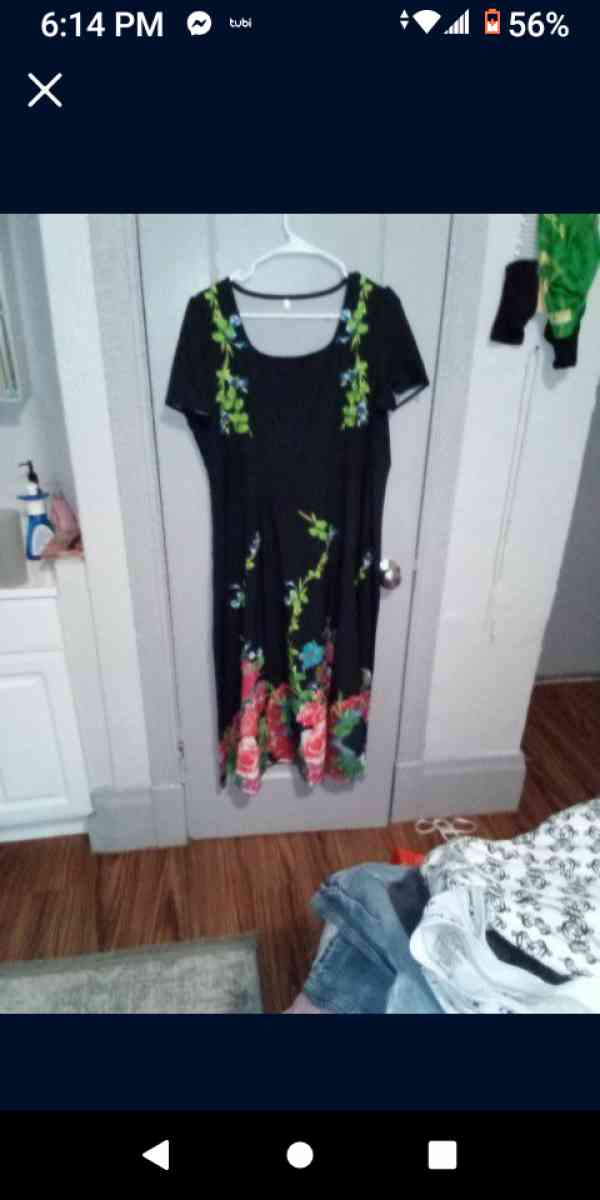 womens clothing - San Francisco, California - FleaMarketBay