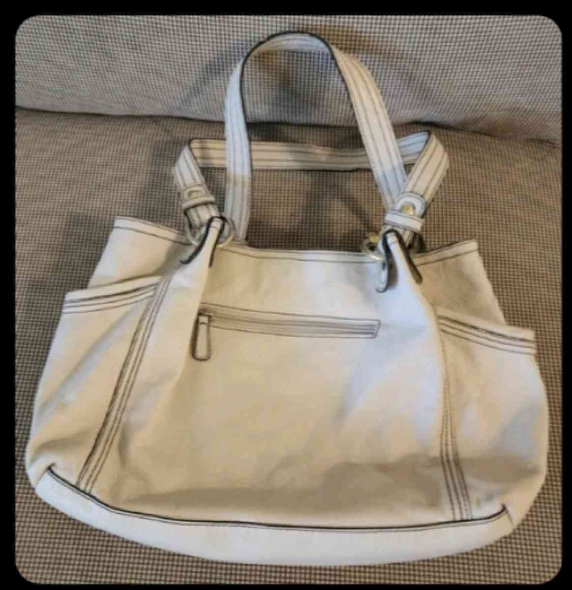 Etienne Aigner Purses Vintage - Mountain Home, Idaho - FleaMarketBay