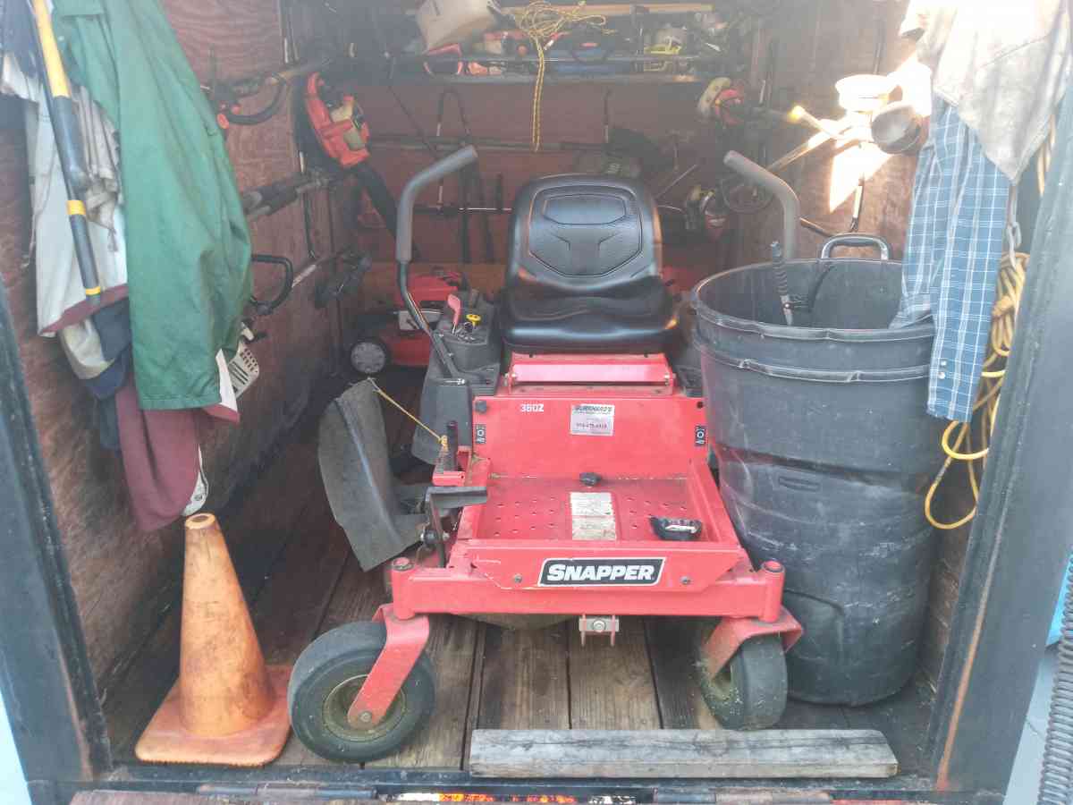 lawn equipment full set ready to work enclosed trailer - Coconut Creek, Florida - FleaMarketBay