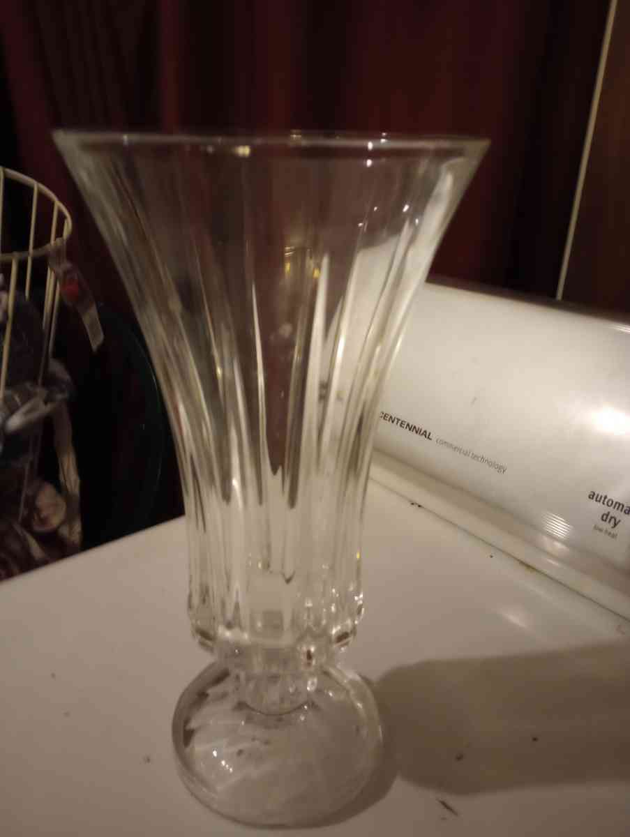 16 inch leather crystal vase - Kaufman, Texas