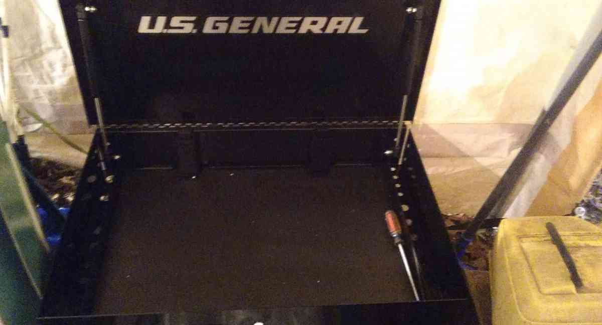 US GENERAL 26 INCH TOOL BOX - Greensboro, North Carolina - FleaMarketBay
