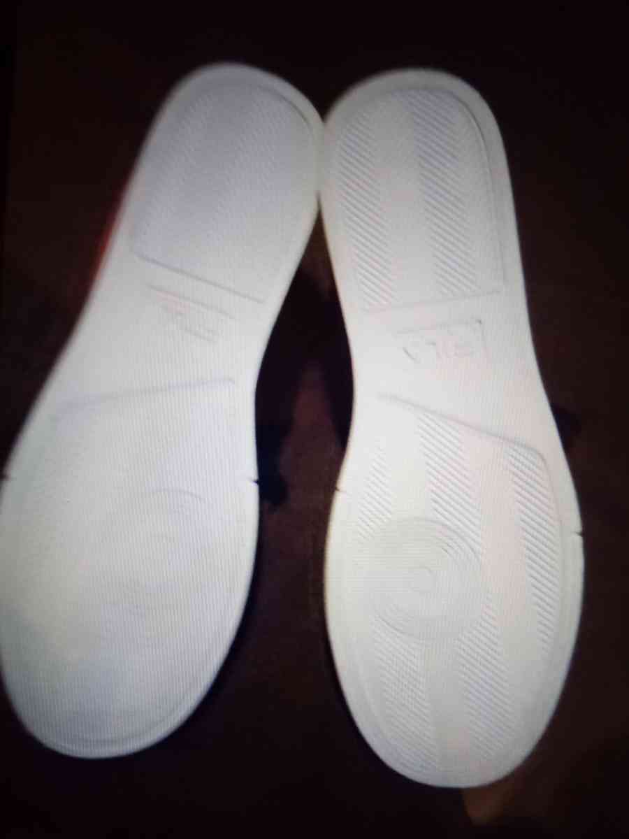 Brand New Filas Size 9 Pick Up - Houston, Texas - FleaMarketBay