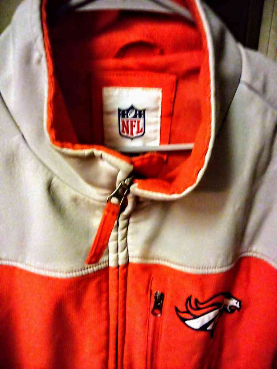 Mens XL Broncos Softshell Jacket Gently Used - Denver, Colorado - FleaMarketBay