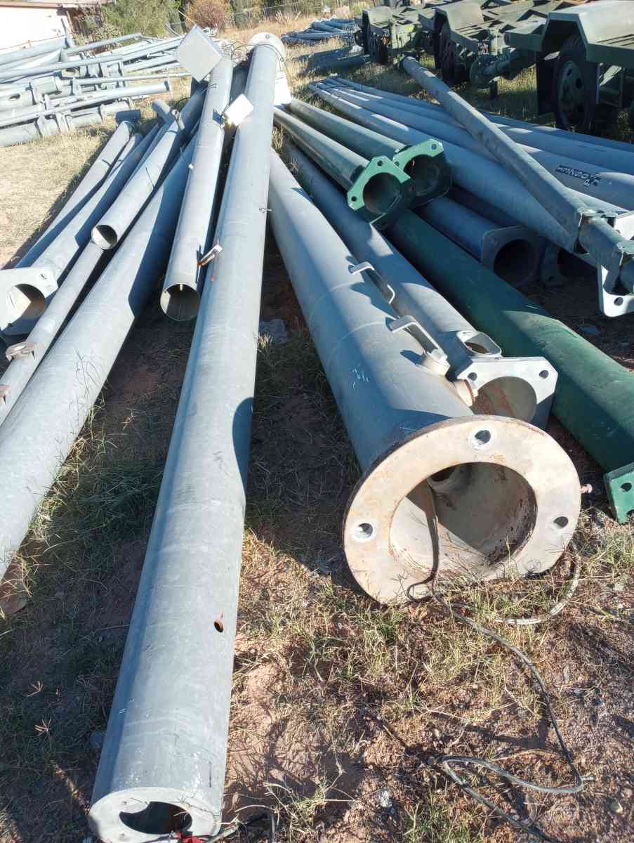 light poles - Chaparral, New Mexico - FleaMarketBay