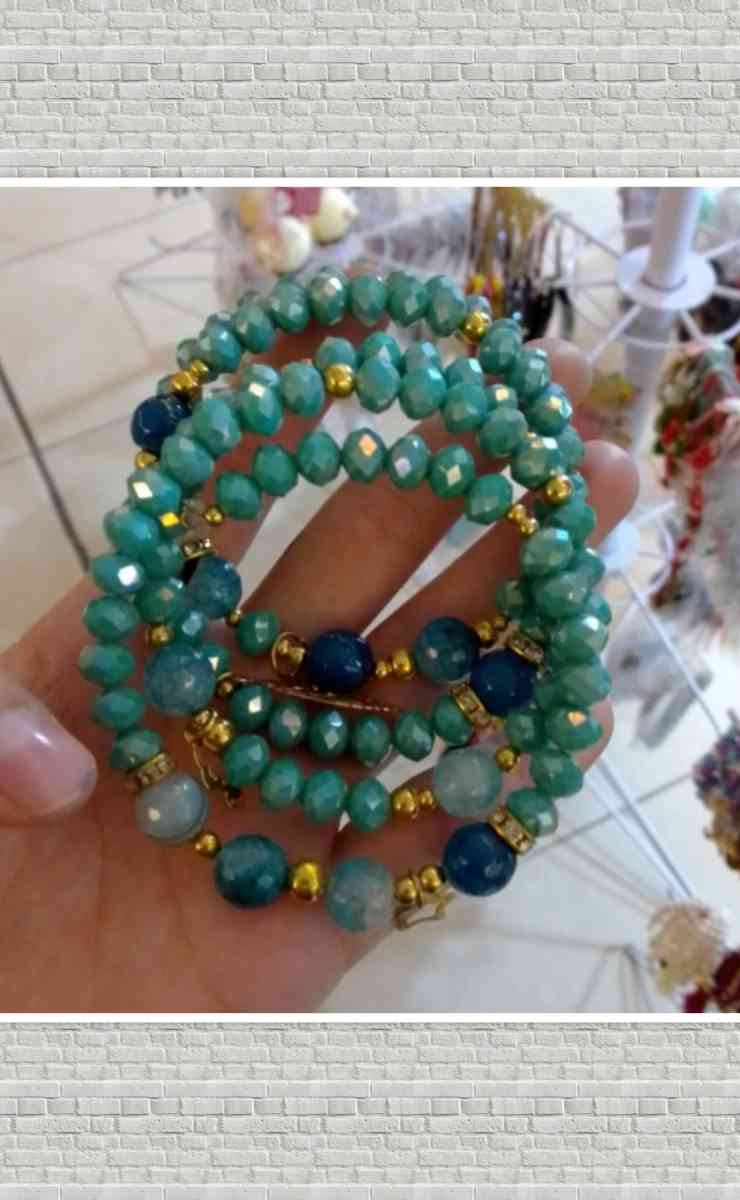 Crystal Beaded Semanario Bracelet set - Penitas, Texas