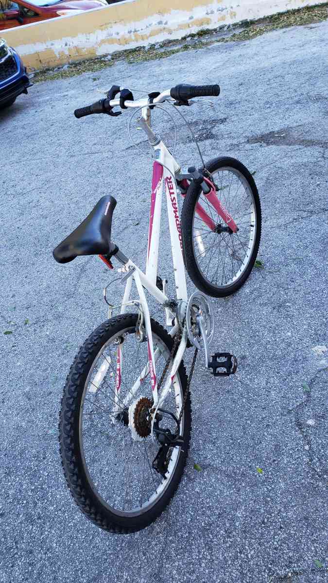 Bicicleta Roadmaster - Miami, Florida - FleaMarketBay