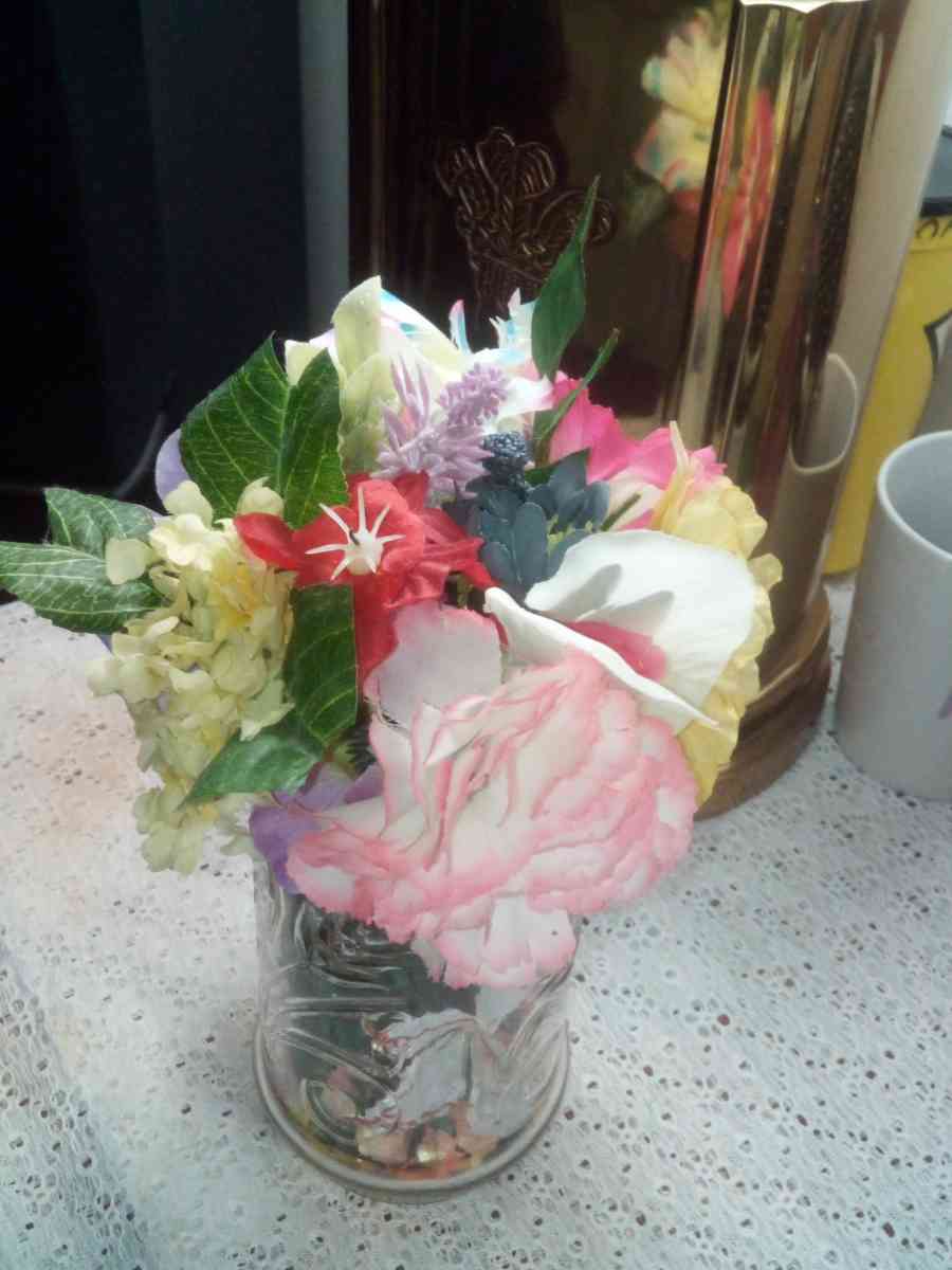 silk flower arrangements - Lakeland, Florida - FleaMarketBay