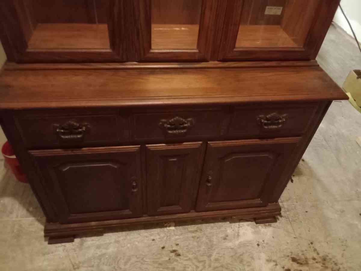antique china cabinet and hutch - Lake Wales, Florida - FleaMarketBay