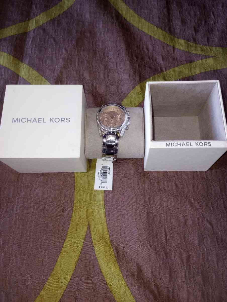 Michael kors watch - Inglewood, California