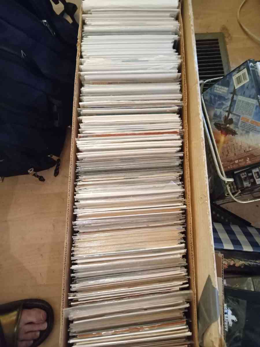 Assortment of comic books - Fountain Inn, South Carolina