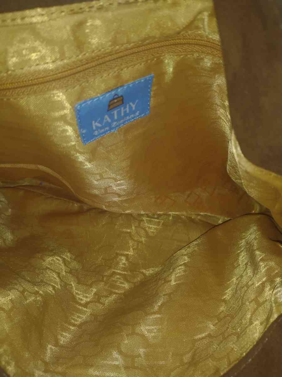 Kathy Van Zeeland Bag - San Diego, California - FleaMarketBay
