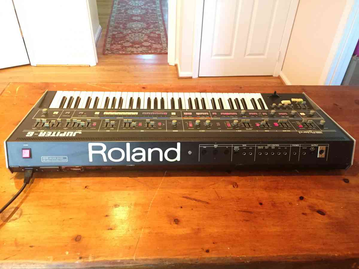 Roland Jupiter 6 - Lady Lake, Florida - FleaMarketBay