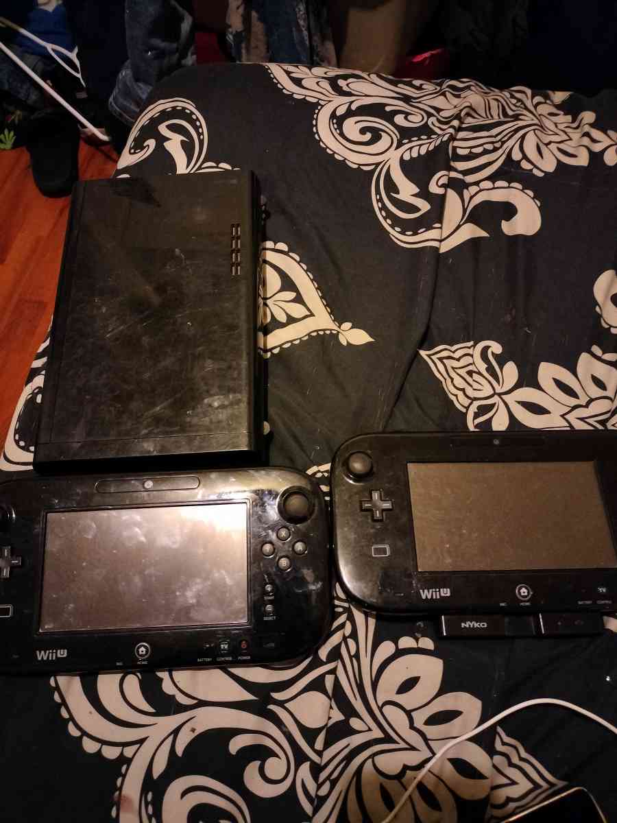 Nintendo Wii U and switch lite with games - Oklahoma City, Oklahoma - FleaMarketBay