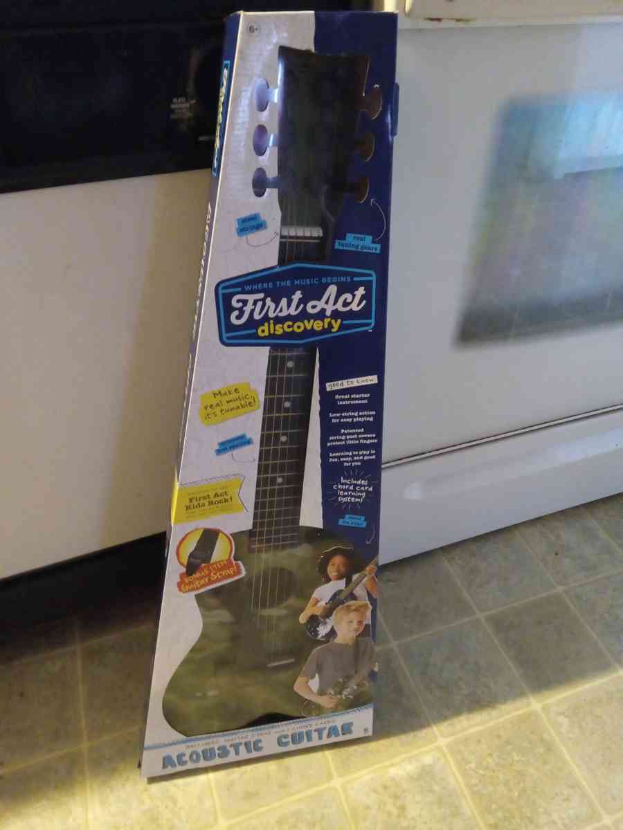 Kids gutair - Greeneville, Tennessee