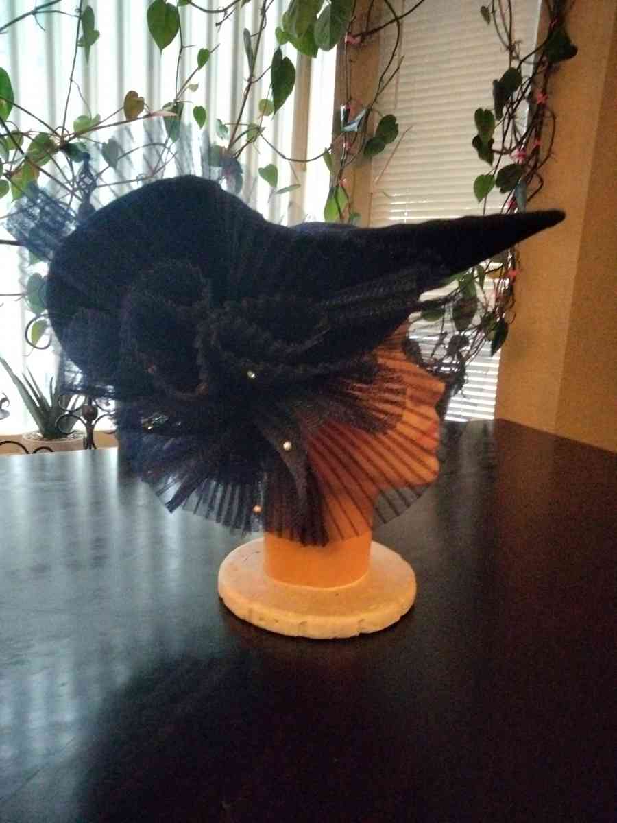 Women Wide Rim Hats - Tacoma, Washington - FleaMarketBay