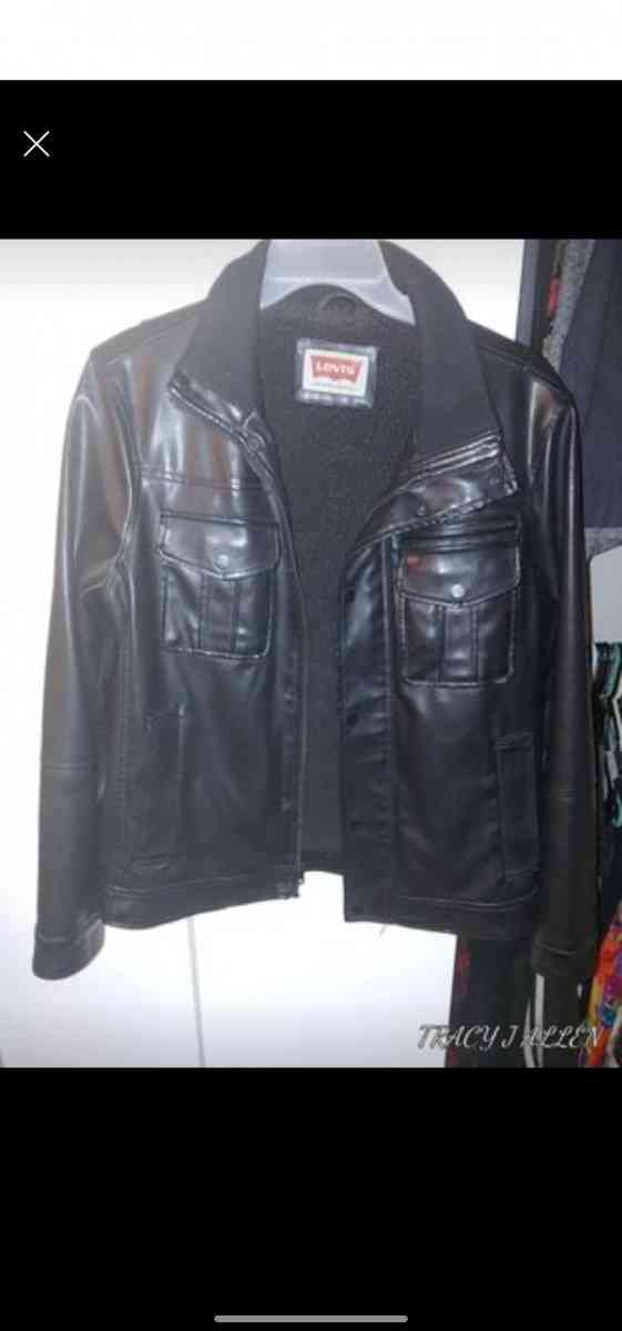 MENS MEDIUM LEATHER JACKET - Cincinnati, Ohio