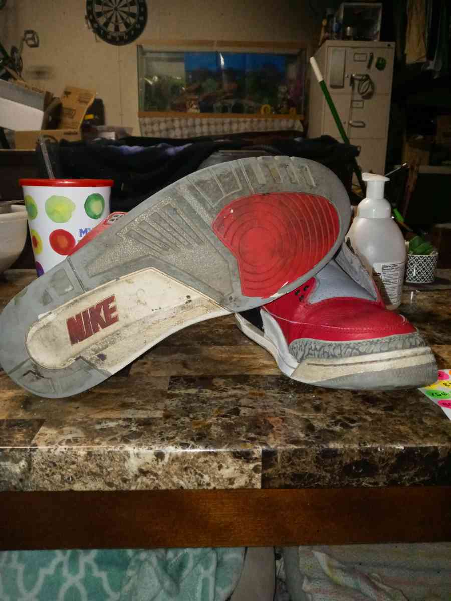 Mens Air Jordan III SZ 12 - Oklahoma City, Oklahoma - FleaMarketBay