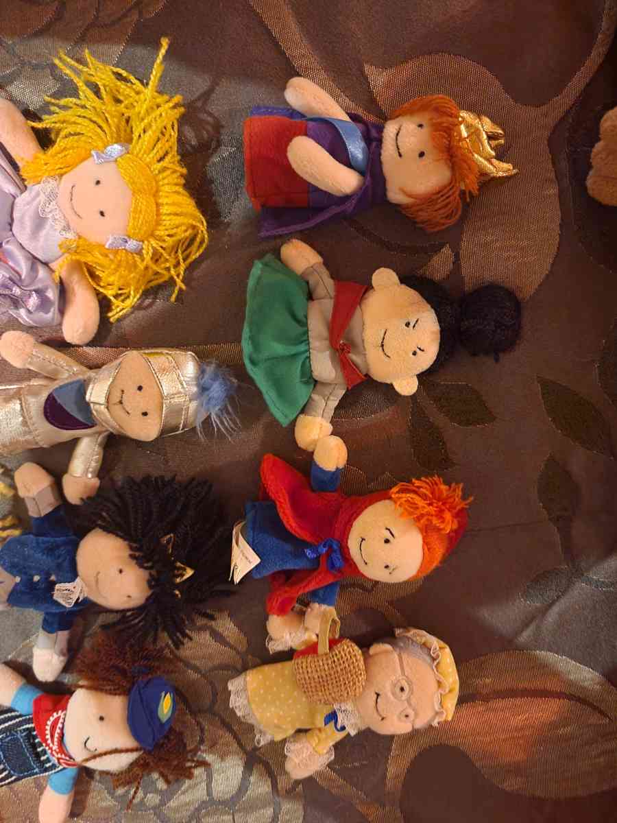 puppets - Dubuque, Iowa - FleaMarketBay