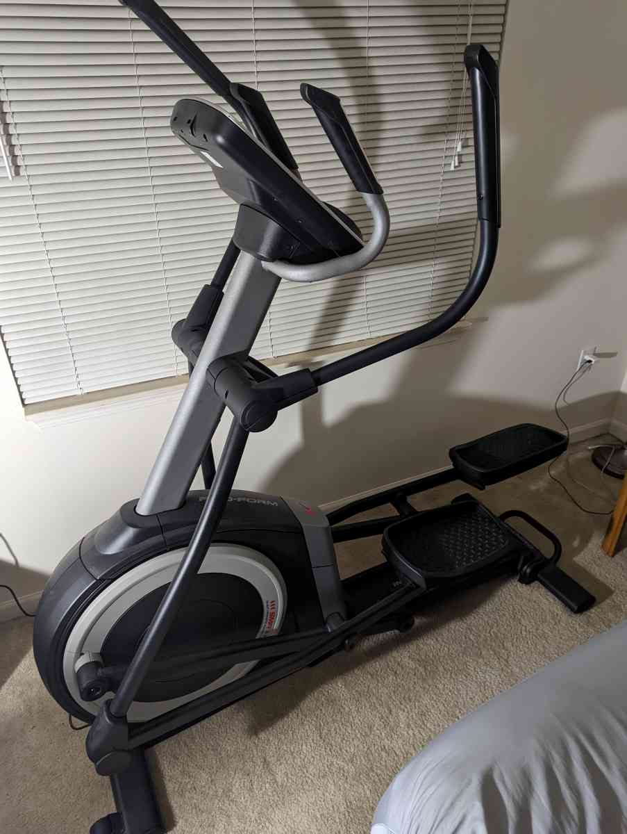 Proform Elliptical Machine Like New - Ann Arbor, Michigan - FleaMarketBay