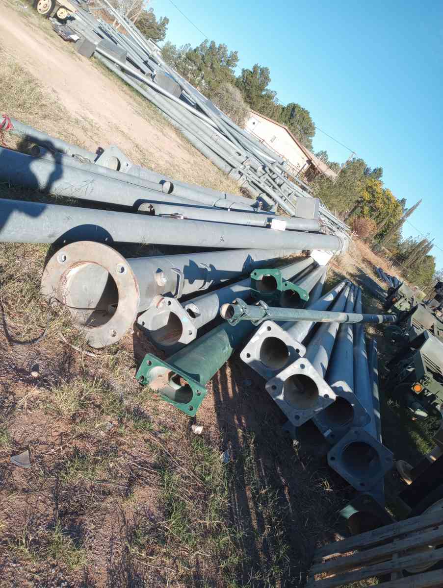 light poles - Chaparral, New Mexico - FleaMarketBay