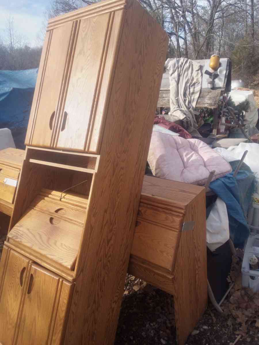 cabinet with writing desk - Joplin, Missouri - FleaMarketBay