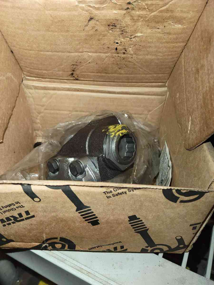 power Steering box 62 threw 77 vw bug - Santa Clarita, California - FleaMarketBay