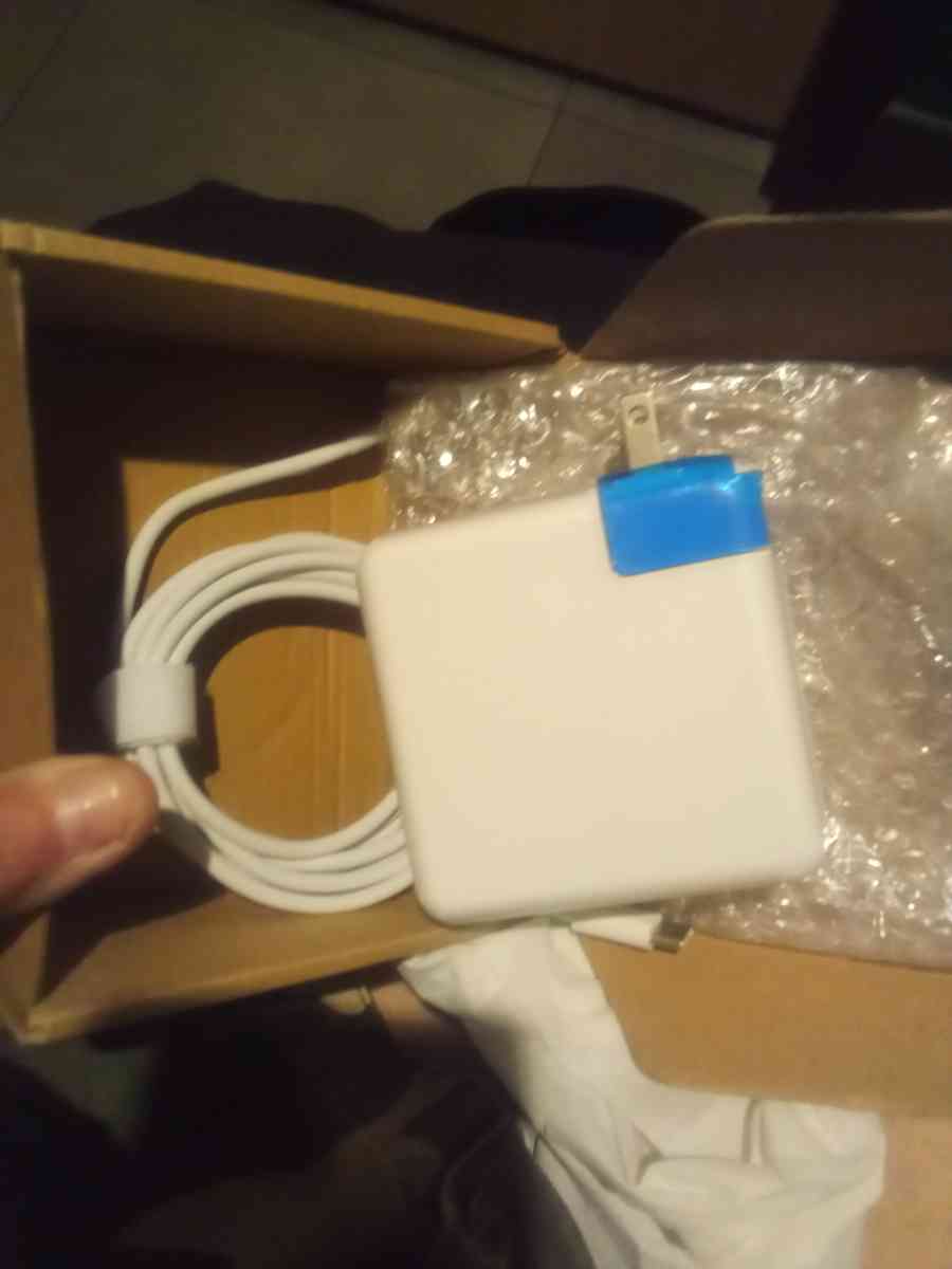 usb c charger and computer hook up - Baltimore, Maryland - FleaMarketBay