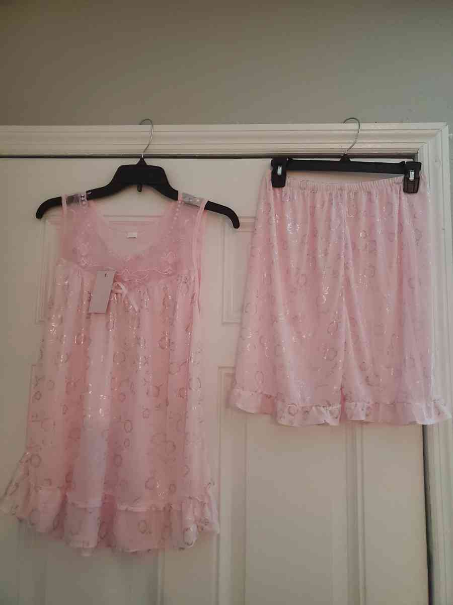 women pajama set - Tampa, Florida