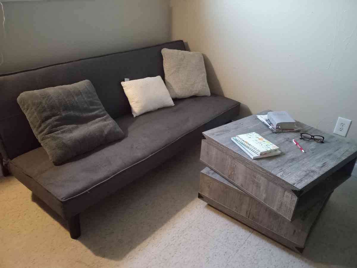 living room furniture - Houston, Texas - FleaMarketBay