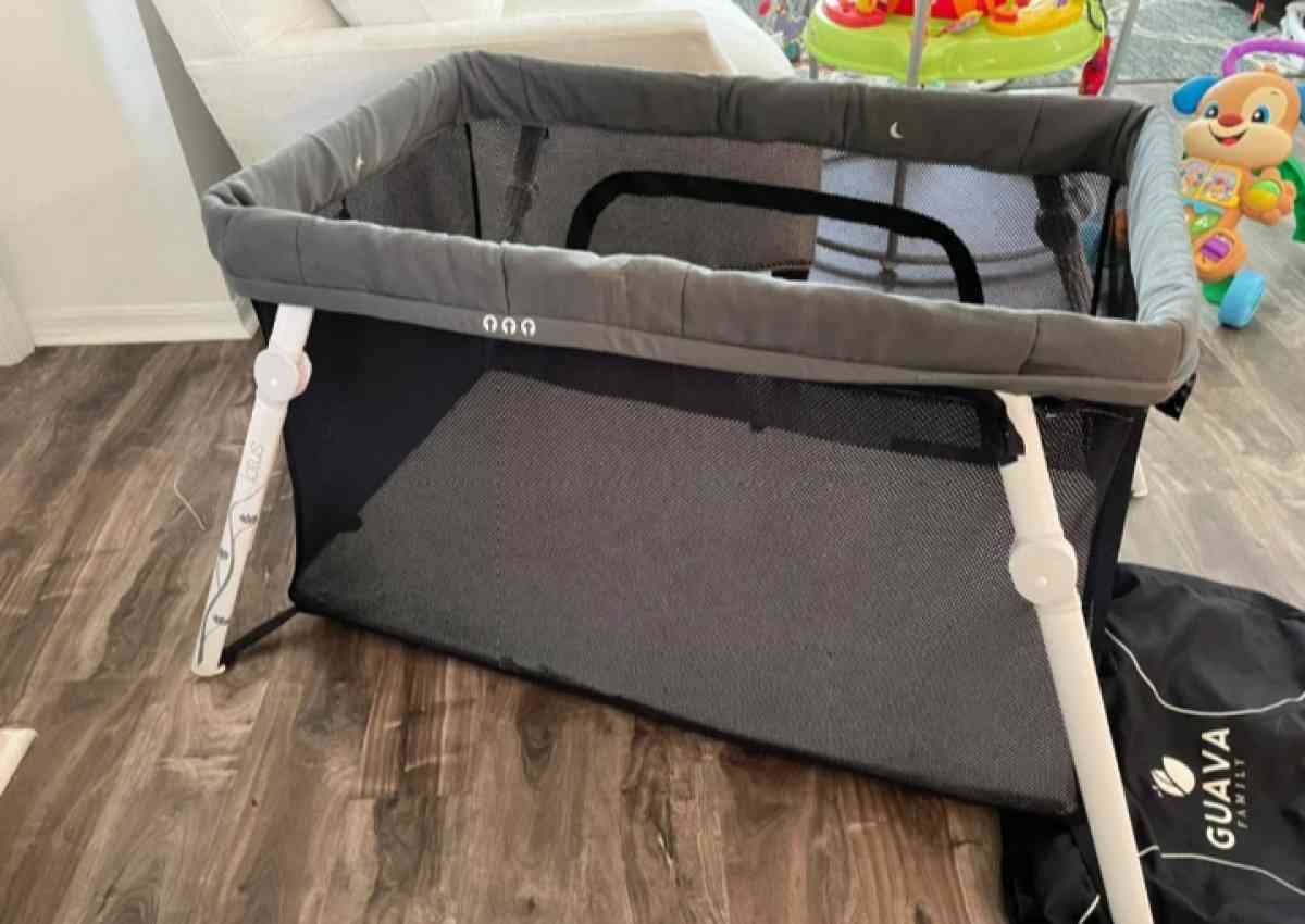 Lotus Travel Crib - Cairo, Nebraska - FleaMarketBay