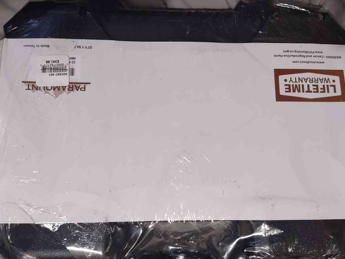 33 piece Paramount 12Dr socket set - Gaylesville, Alabama