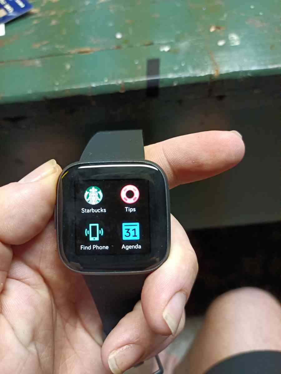 Fitbit Versa 2 - Endwell, New York - FleaMarketBay