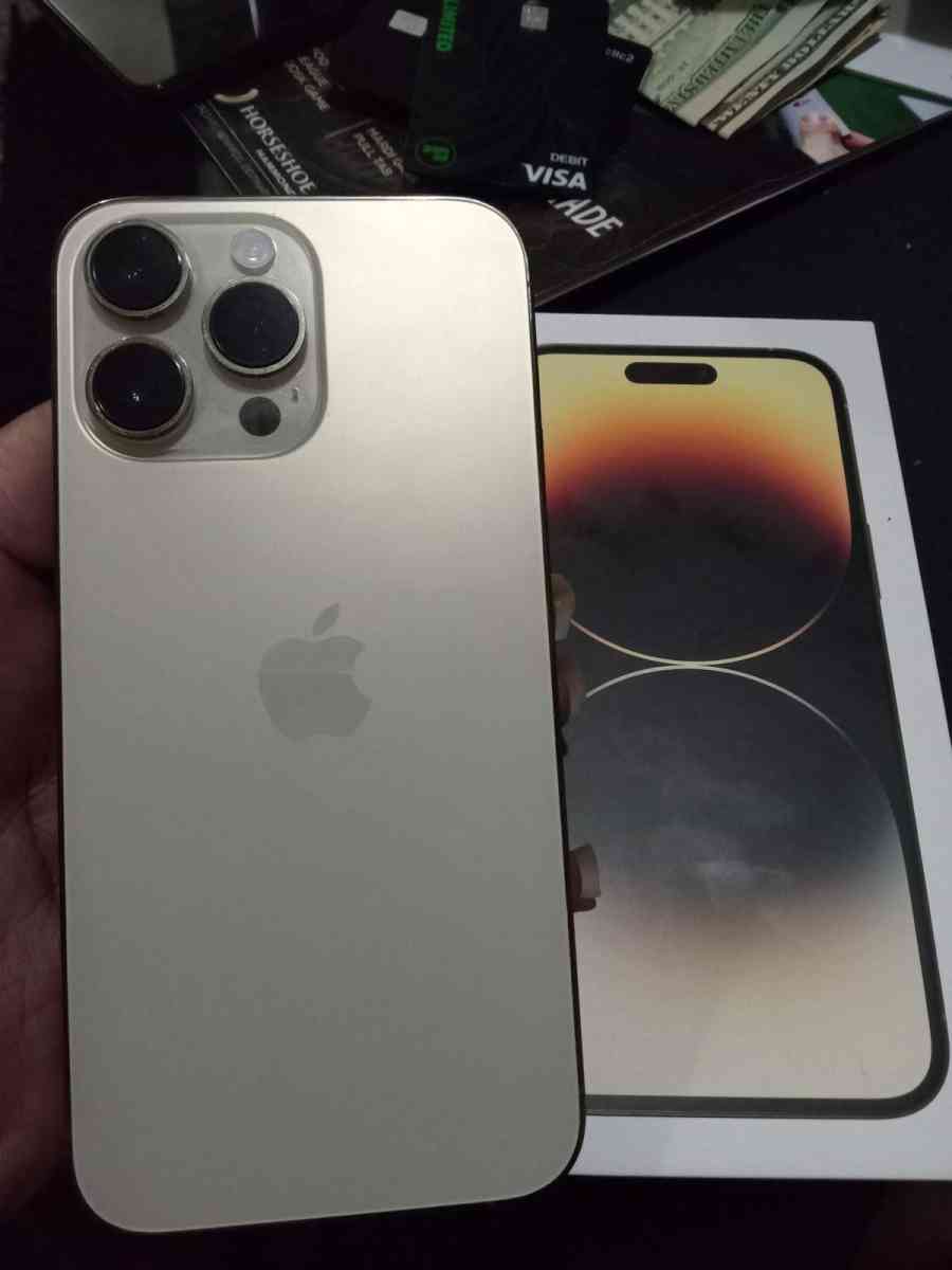 iphone 14 pro max - Adelanto, California - FleaMarketBay