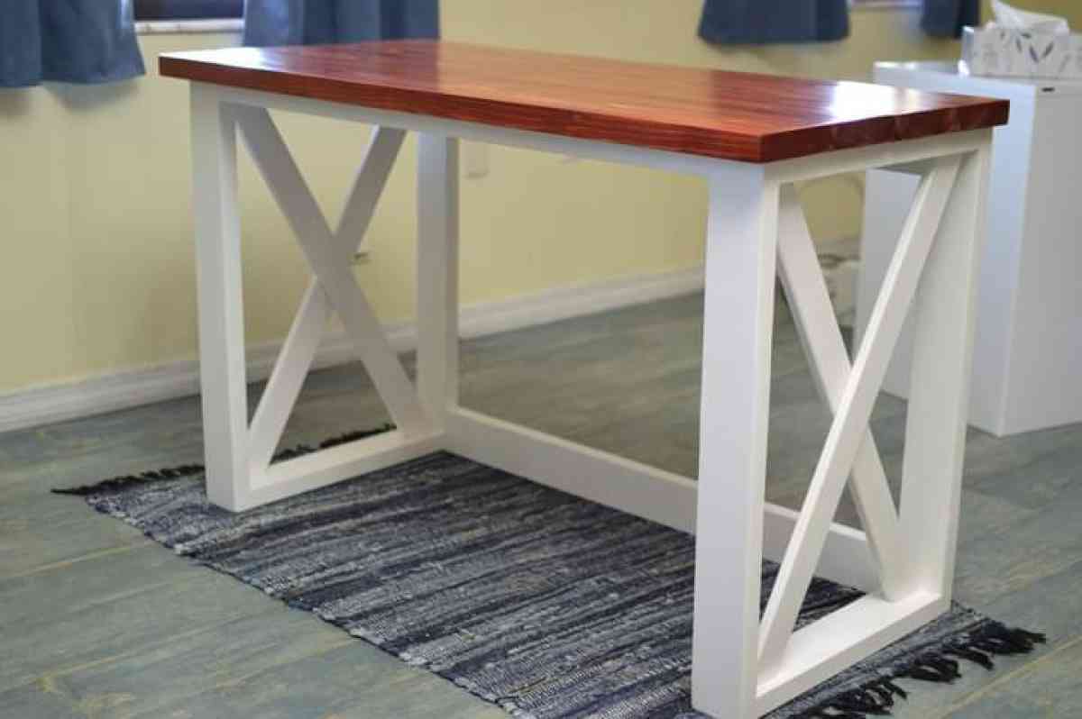 Farmhouse wooden desk - Haines City, Florida - FleaMarketBay