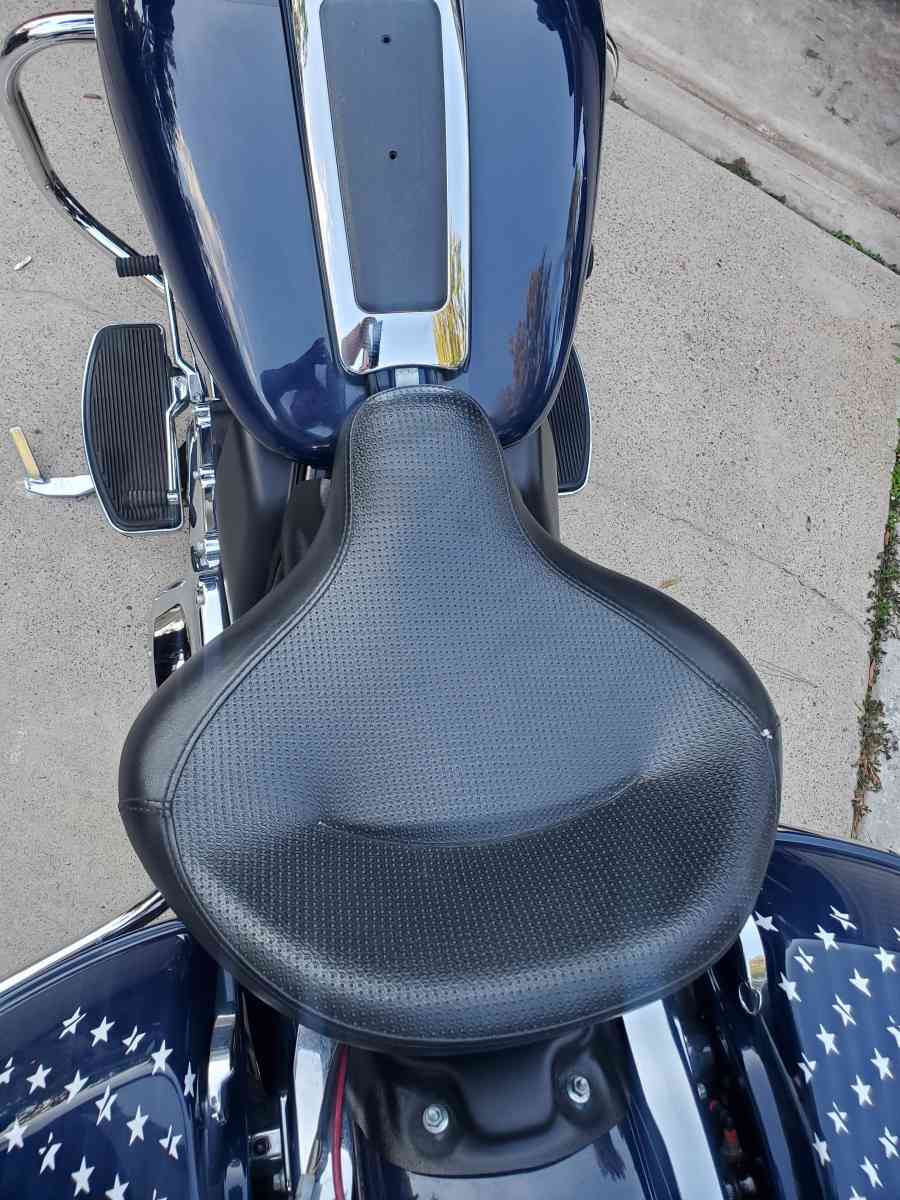 14 Harley Davidson Motorcycle - Houston, Texas - FleaMarketBay