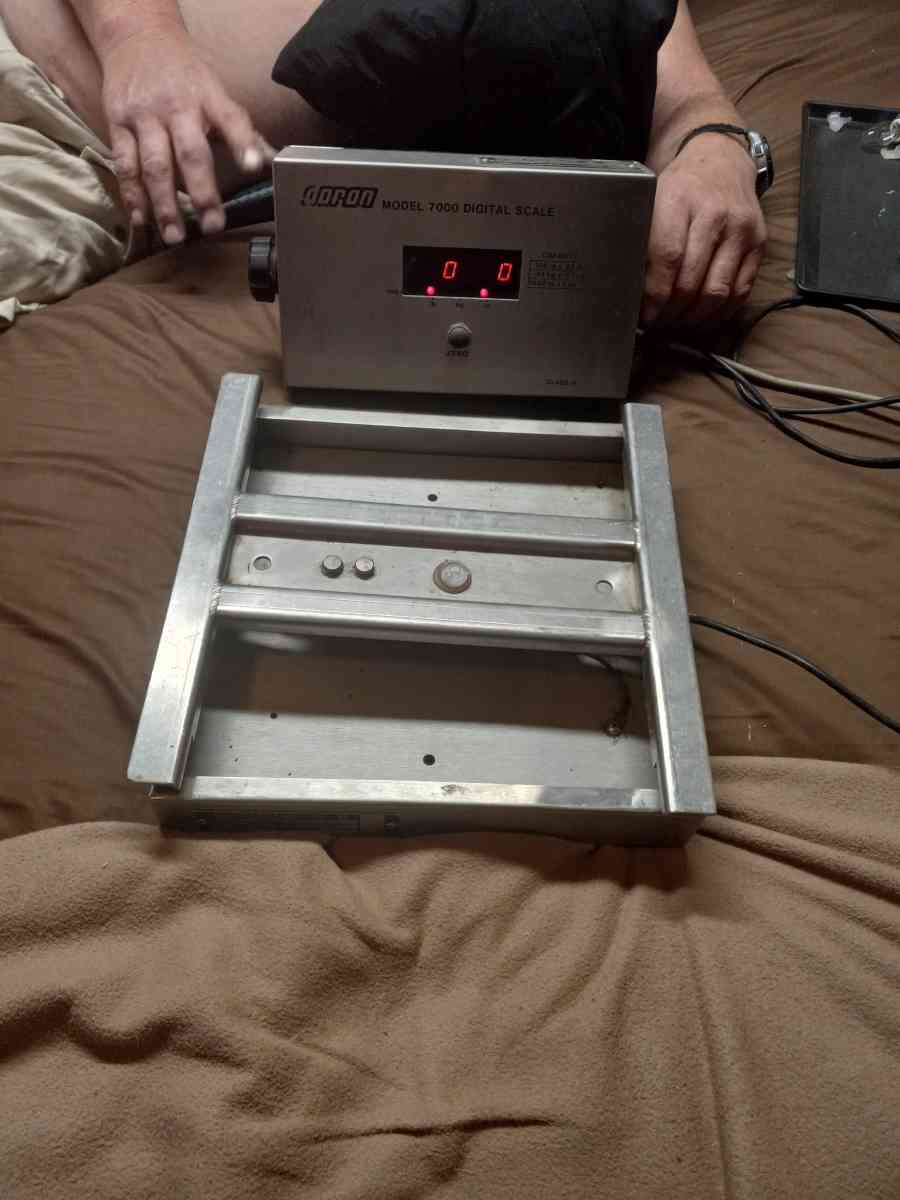 Doran Scales model 7100 - Campbell, Texas - FleaMarketBay
