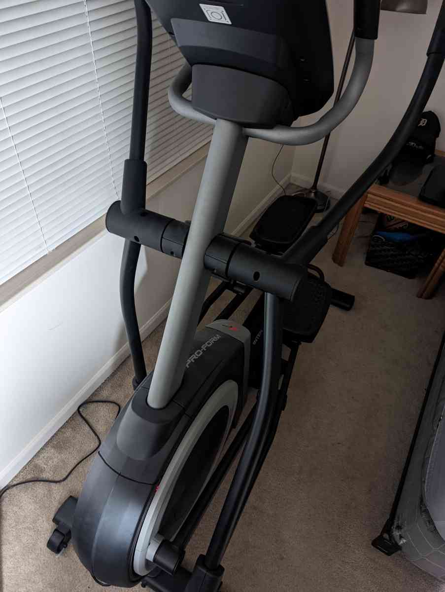 Proform Elliptical Machine Like New - Ann Arbor, Michigan - FleaMarketBay