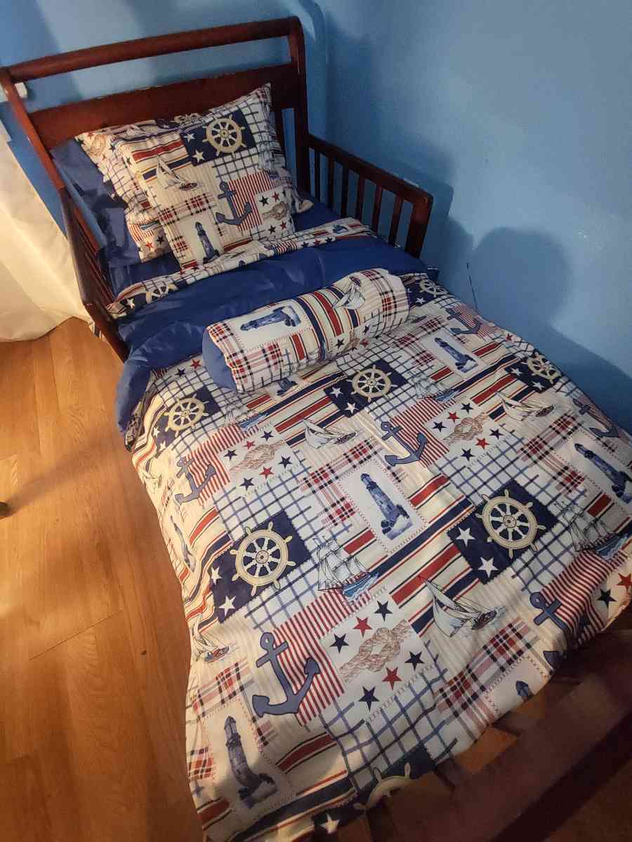 toddler bedding - Columbus, Mississippi - FleaMarketBay