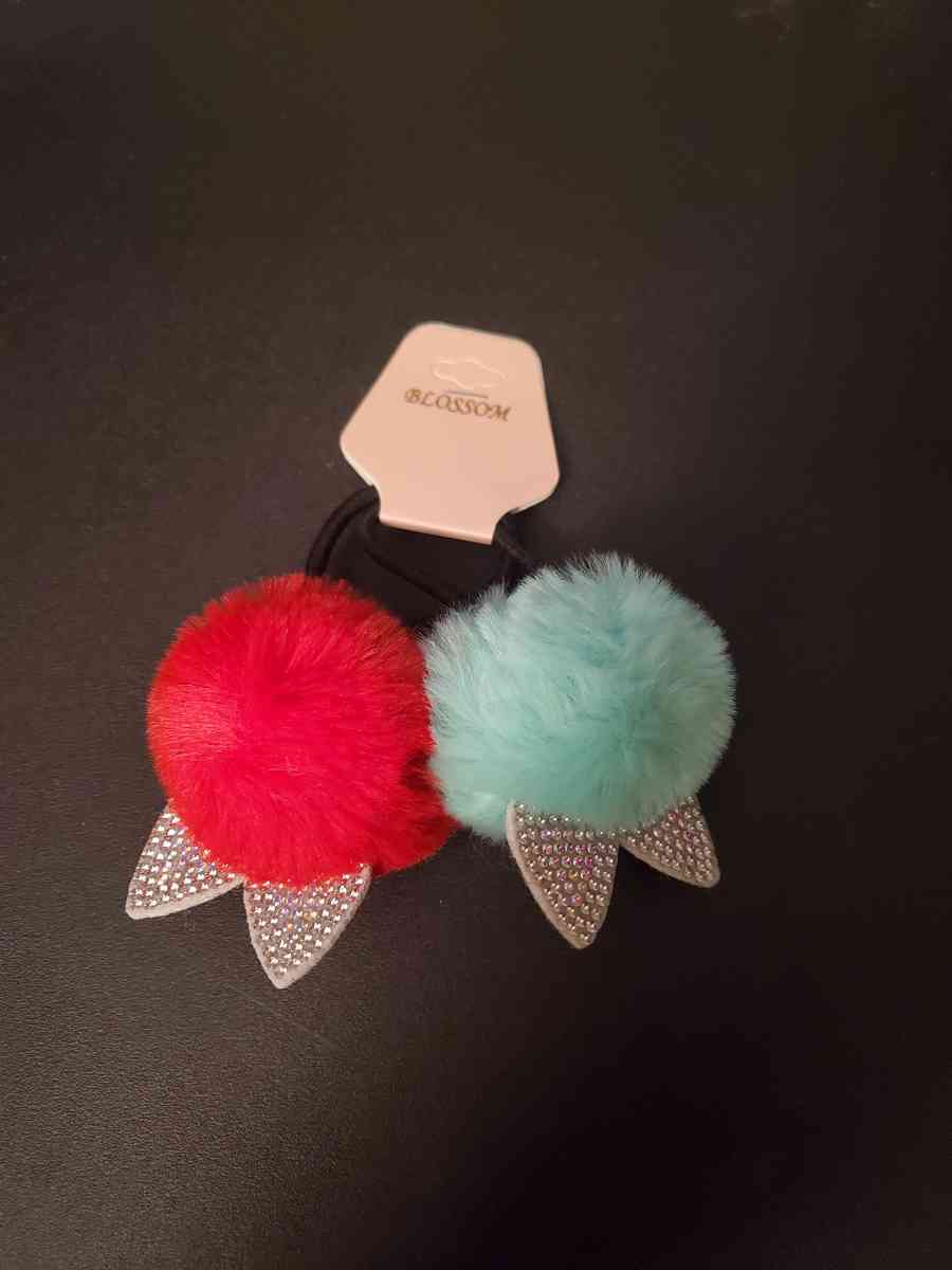 lil girl hair ties - Tampa, Florida - FleaMarketBay